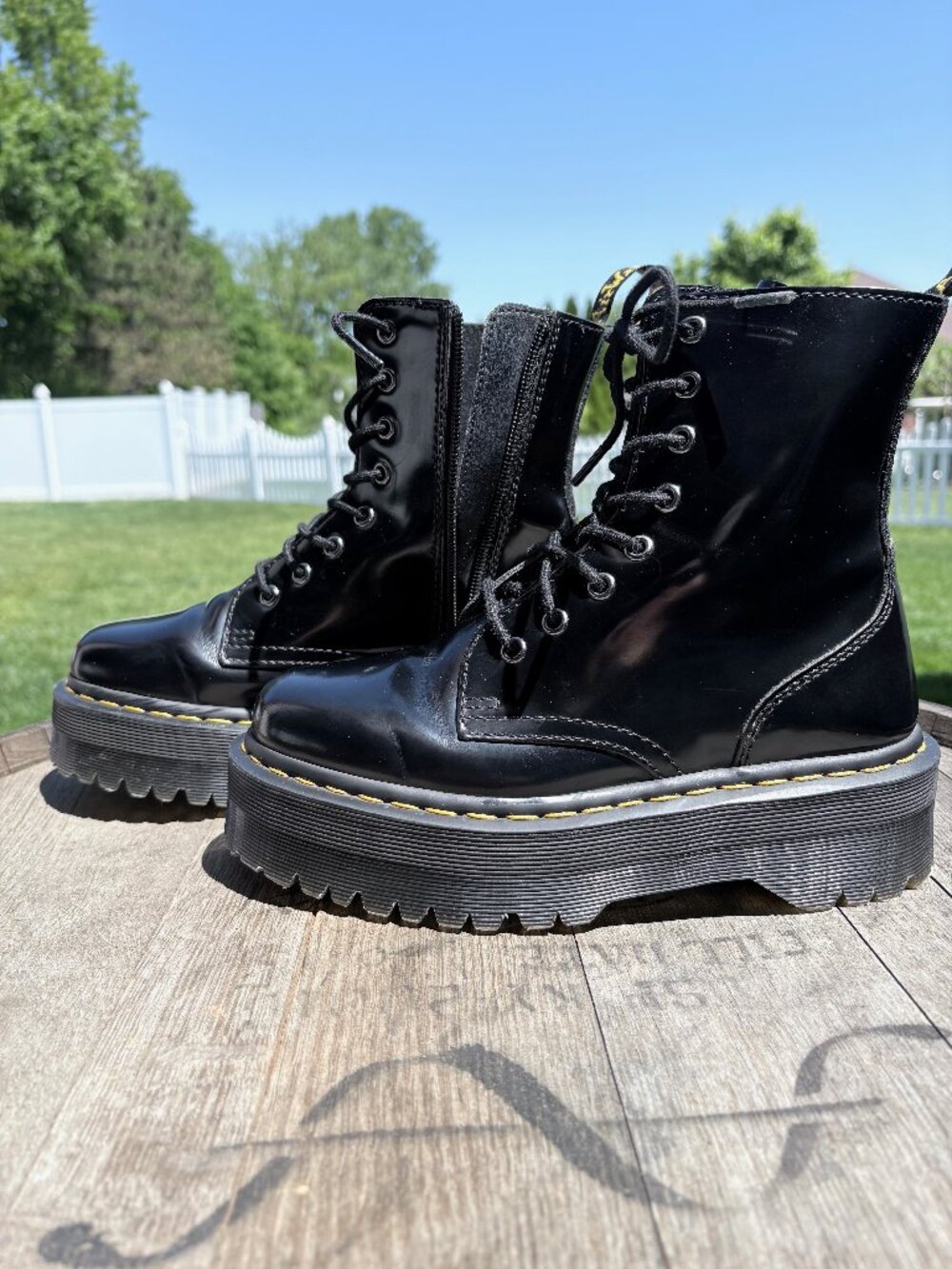 Dr. Martens Jadon Black Boots – Women’s Size 6 – Like New 🔥